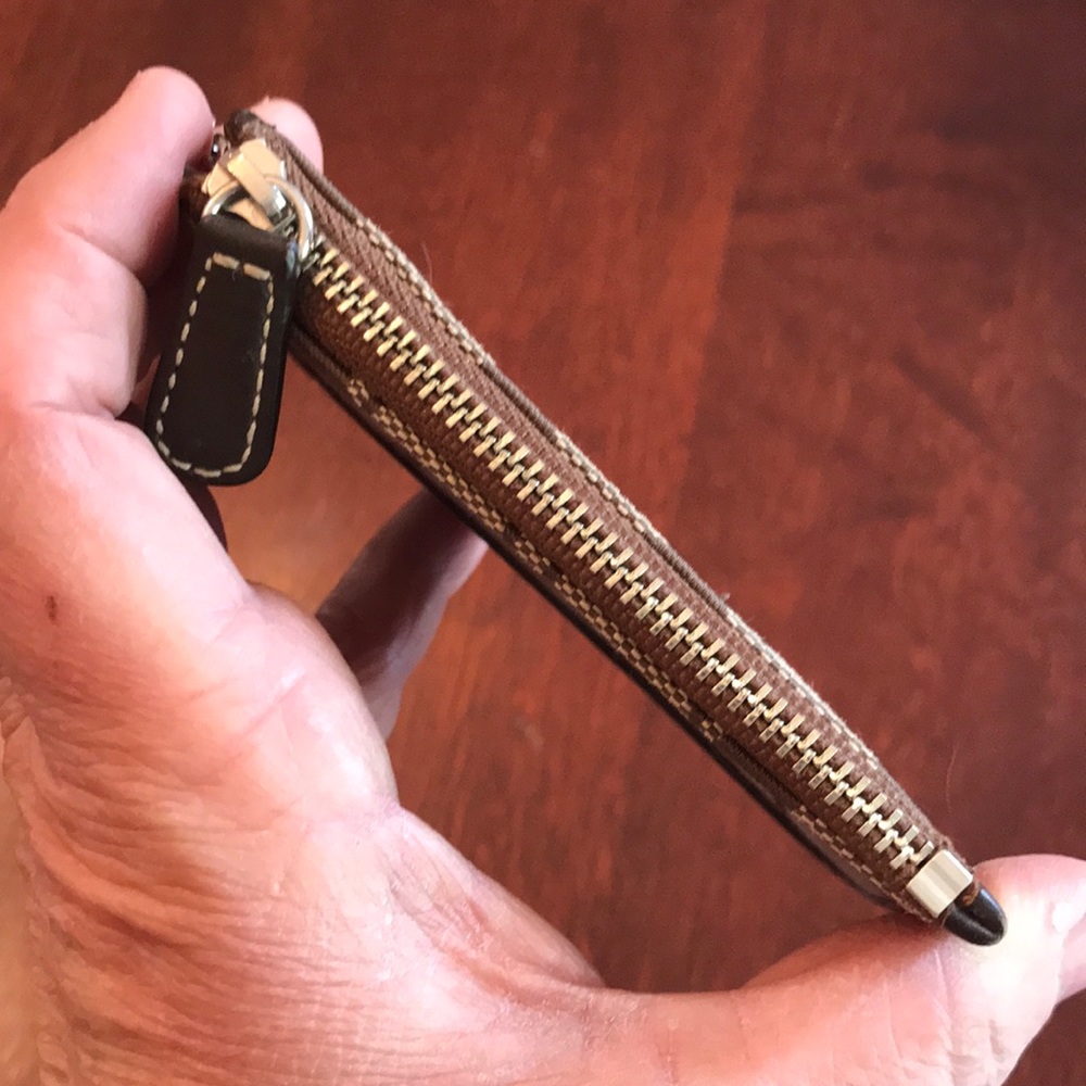Coach keychain and card case - Picture 5 of 7